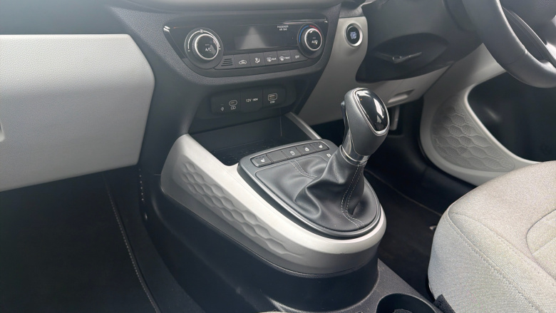 Hyundai i10 1.2 [79] Premium 5dr Auto [Nav] Petrol Hatchback